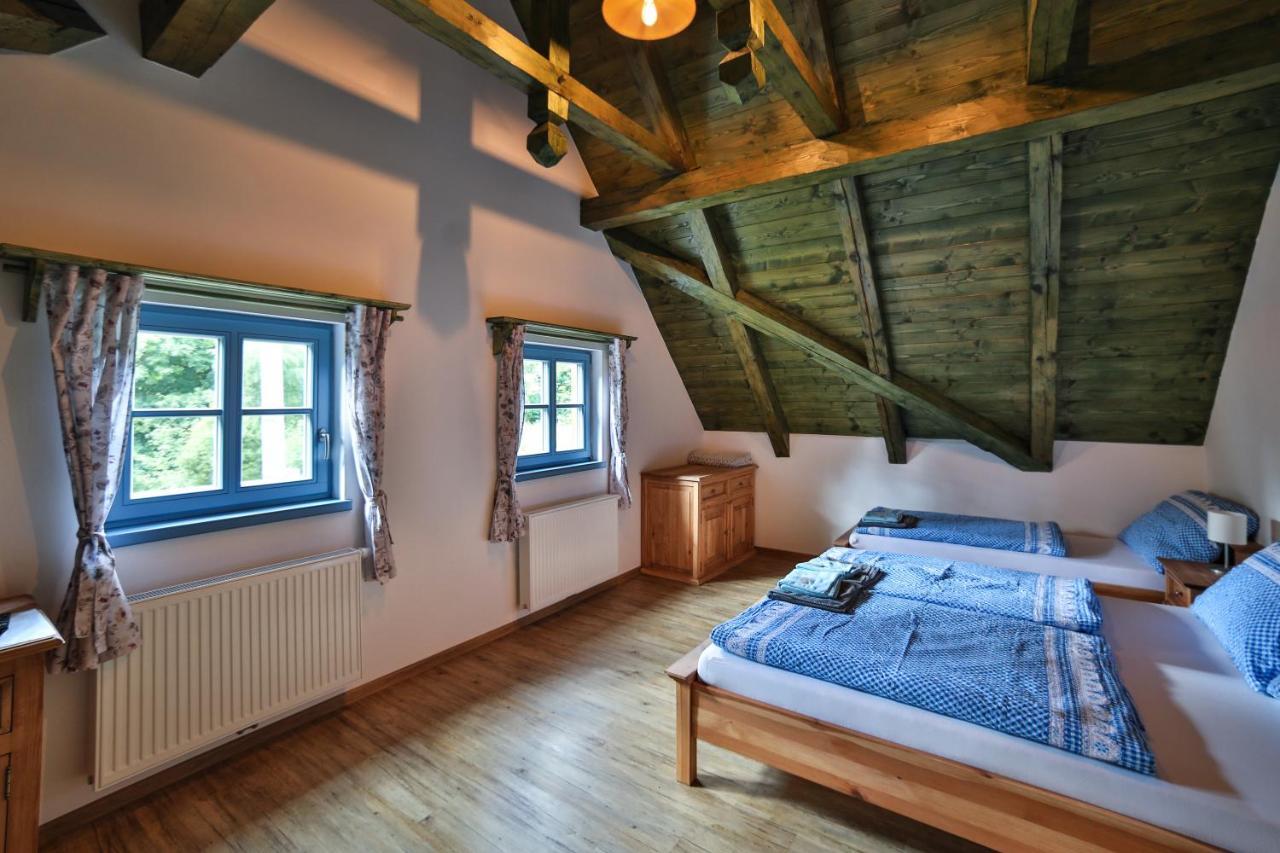 Villa Roubenka U Zvonicky Cejle Esterno foto